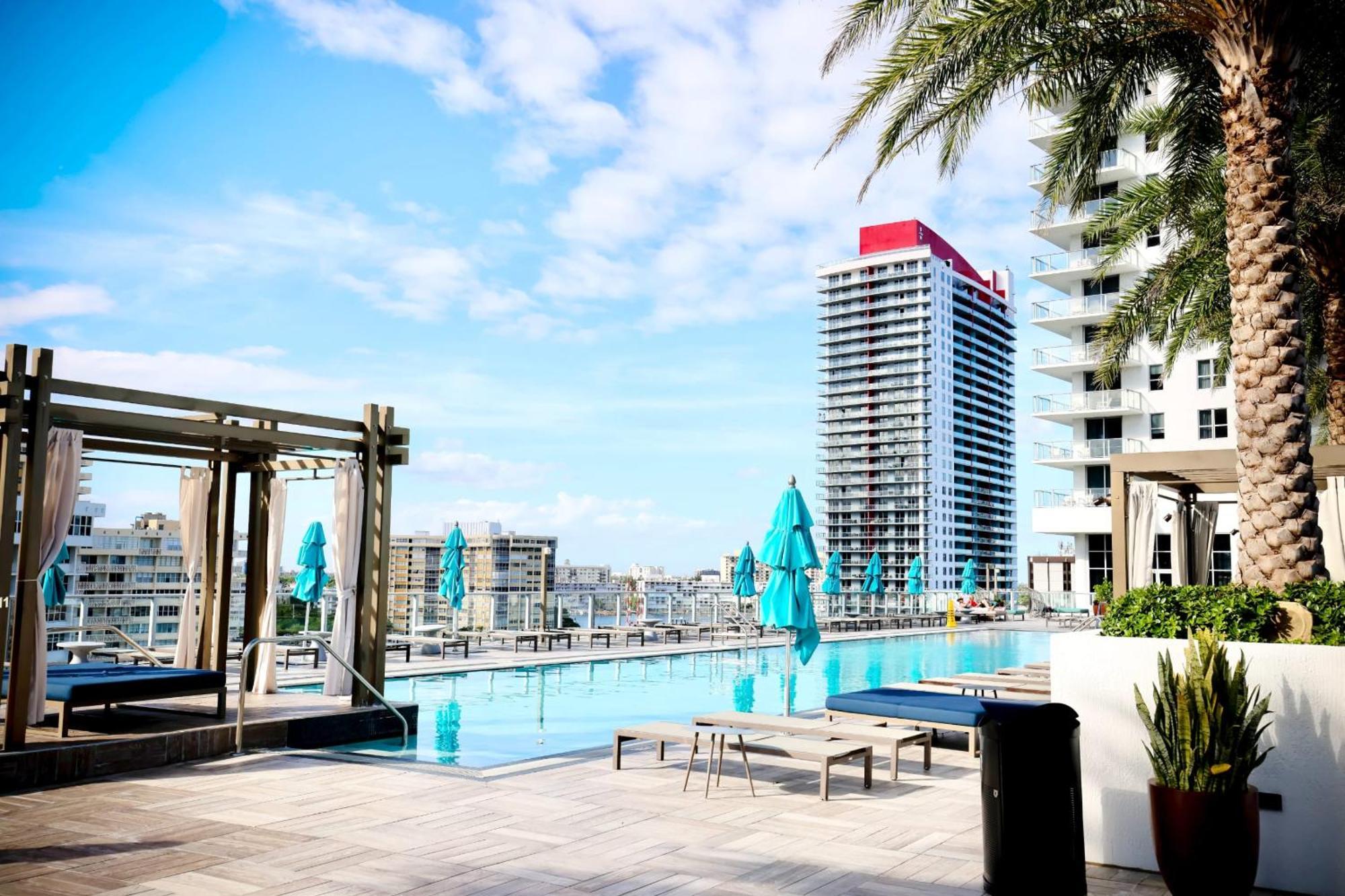 Diamond In The Sky Villa Hollywood Kültér fotó