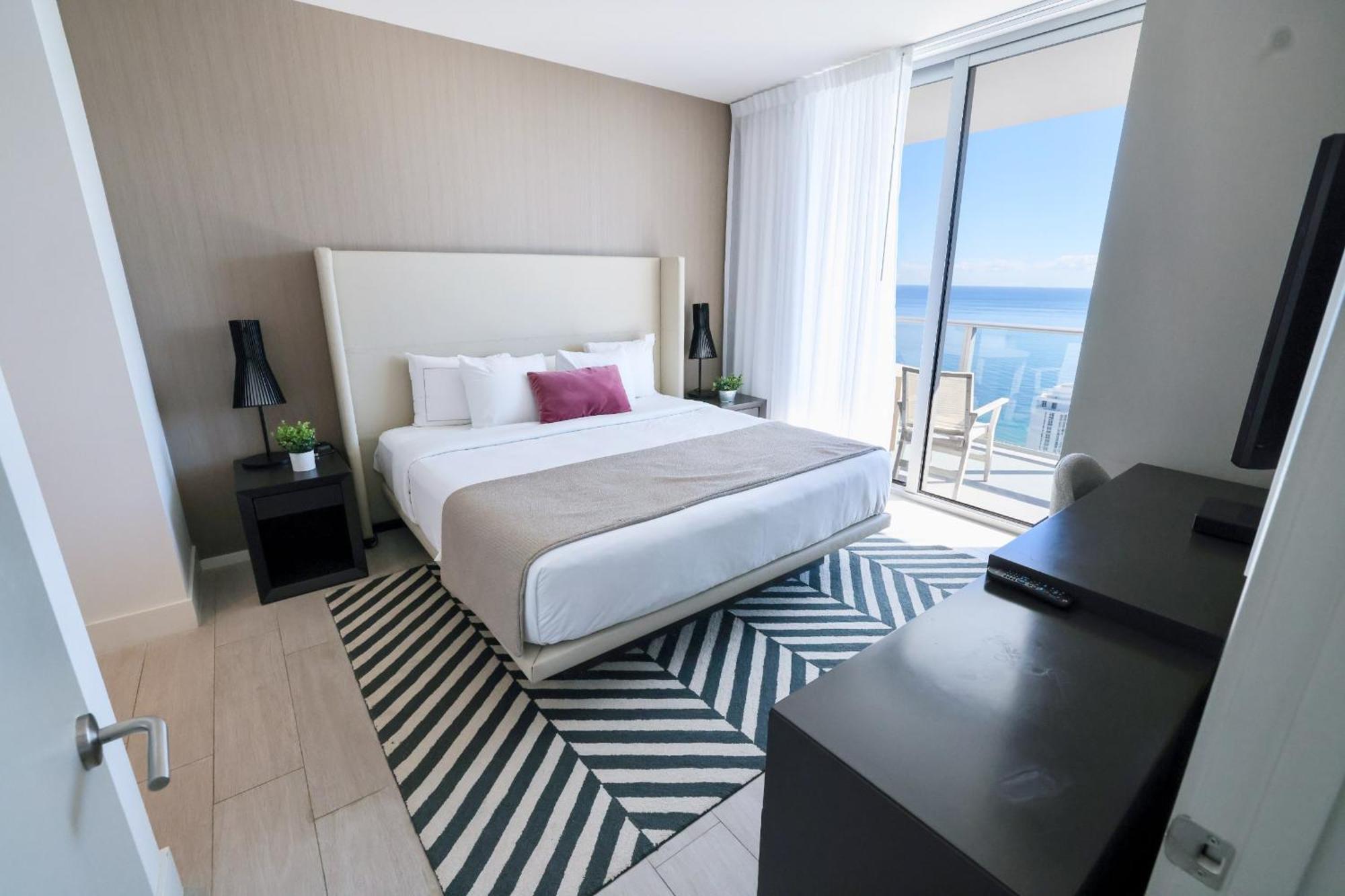 Diamond In The Sky Villa Hollywood Kültér fotó